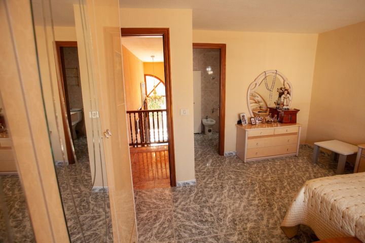 Independent house for sale in  San Eugenio Alto, Spain - TRC-1098