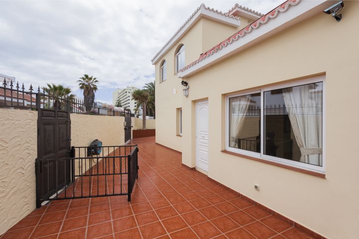 Villa for sale in  Las Americas, Spain - TD-101