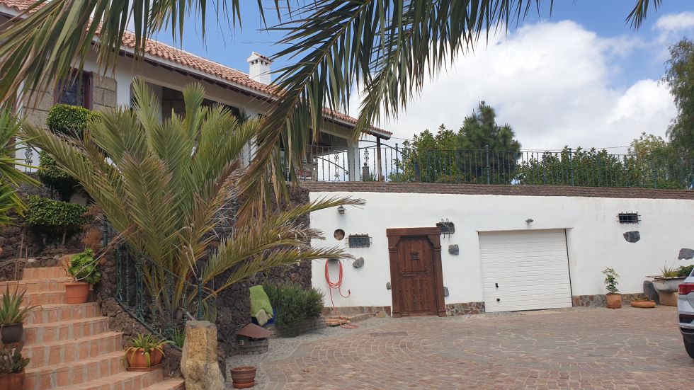 Villa for sale in  La Sabinita, Spain - TD-116