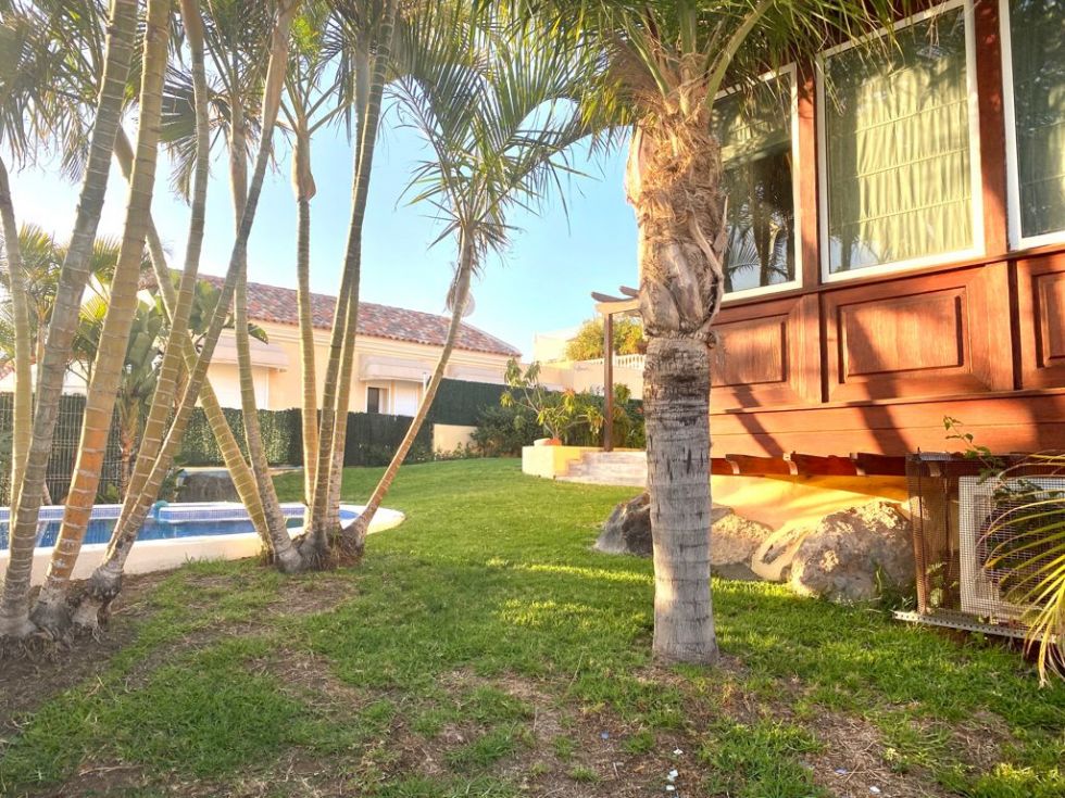 Villa for sale in  Madroñal, Spain - TRC-1233