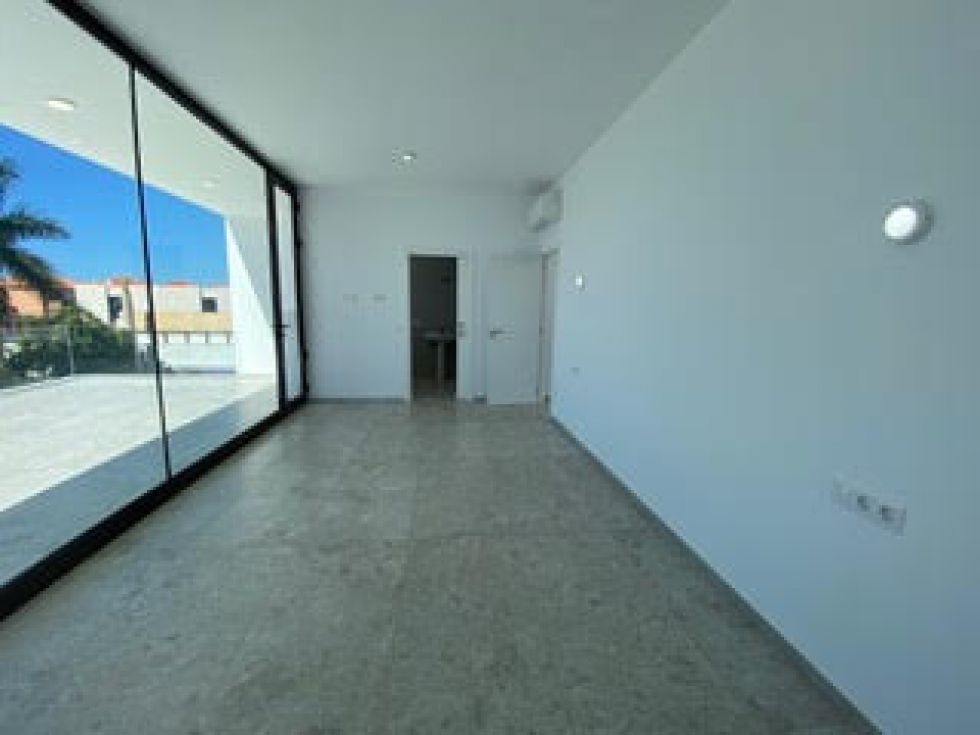 Villa for sale in  Madroñal, Spain - TRC-1410