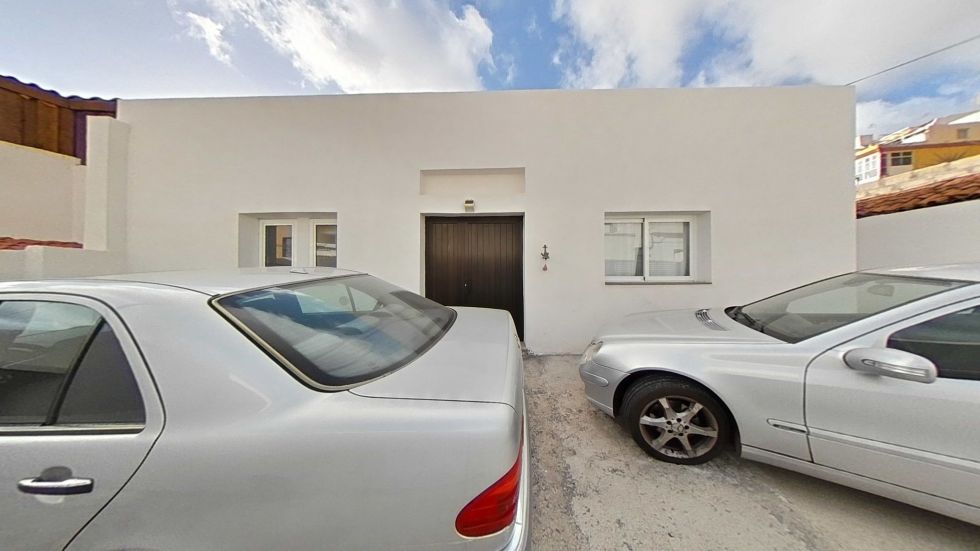 Independent house for sale in  Guía de Isora, Spain - TRC-1447