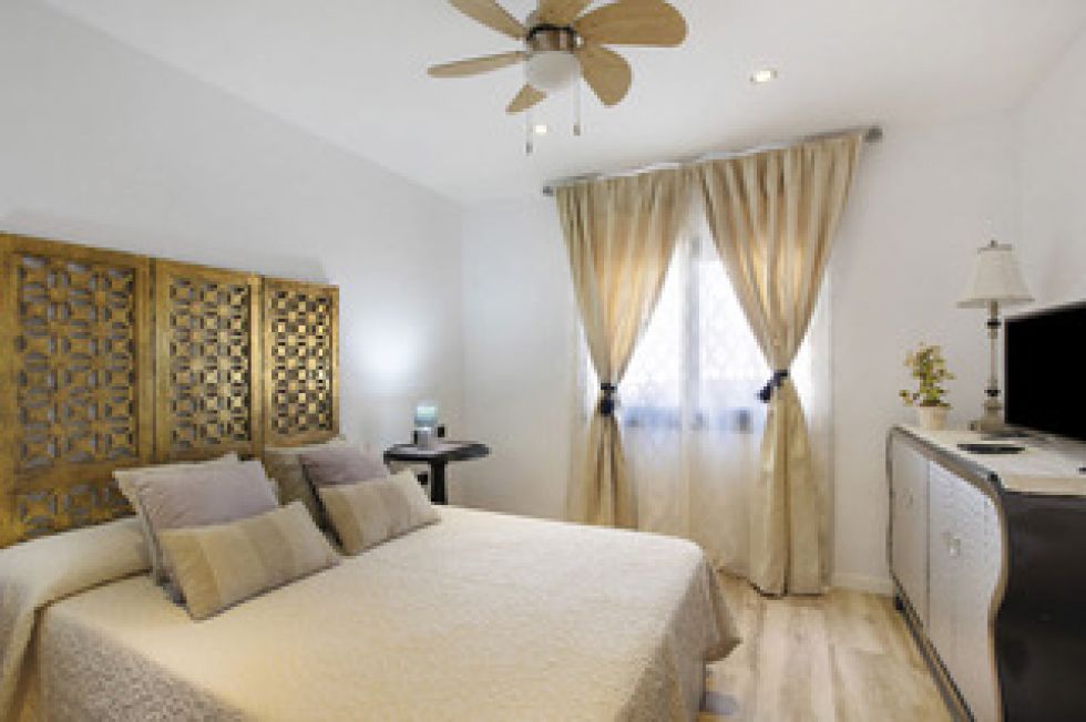 Villa for sale in  Armeñime, Spain