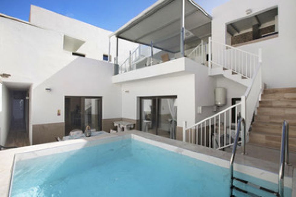 Villa for sale in  Armeñime, Spain