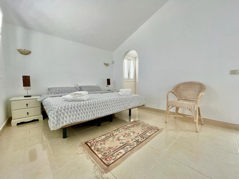 Villa for rent in  San Eugenio Alto, Spain