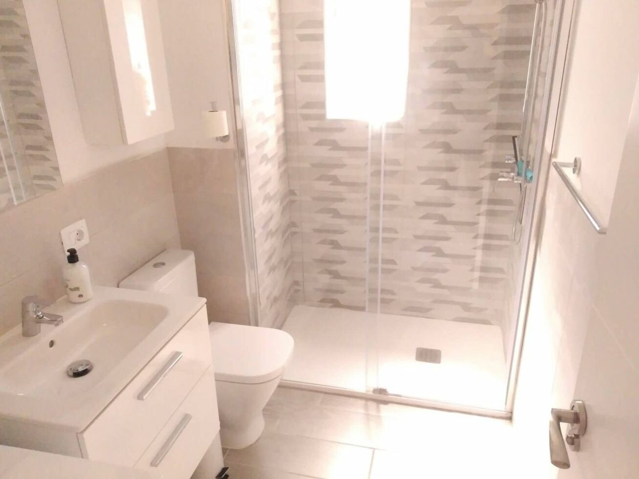 Apartment for sale in  Viña Del Mar, Playa de las Americas, Spain - TRC-1870