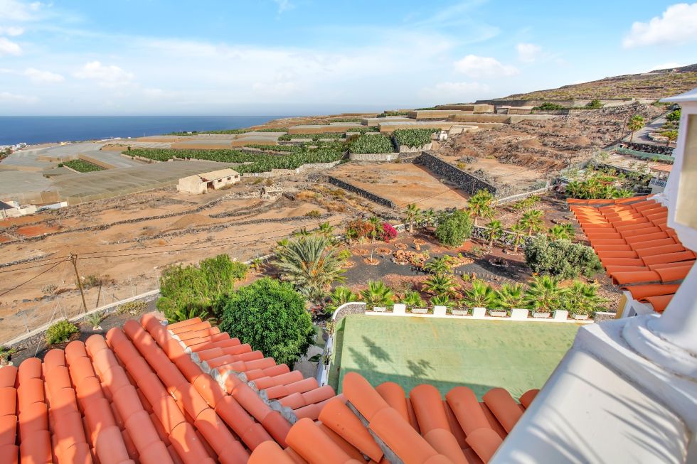 Villa for sale in  Playa Paraiso, Spain - TR-1845