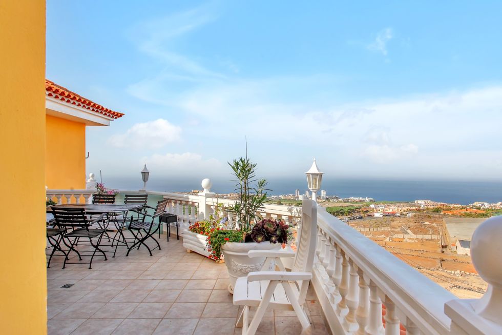 Villa for sale in  Playa Paraiso, Spain - TR-1845