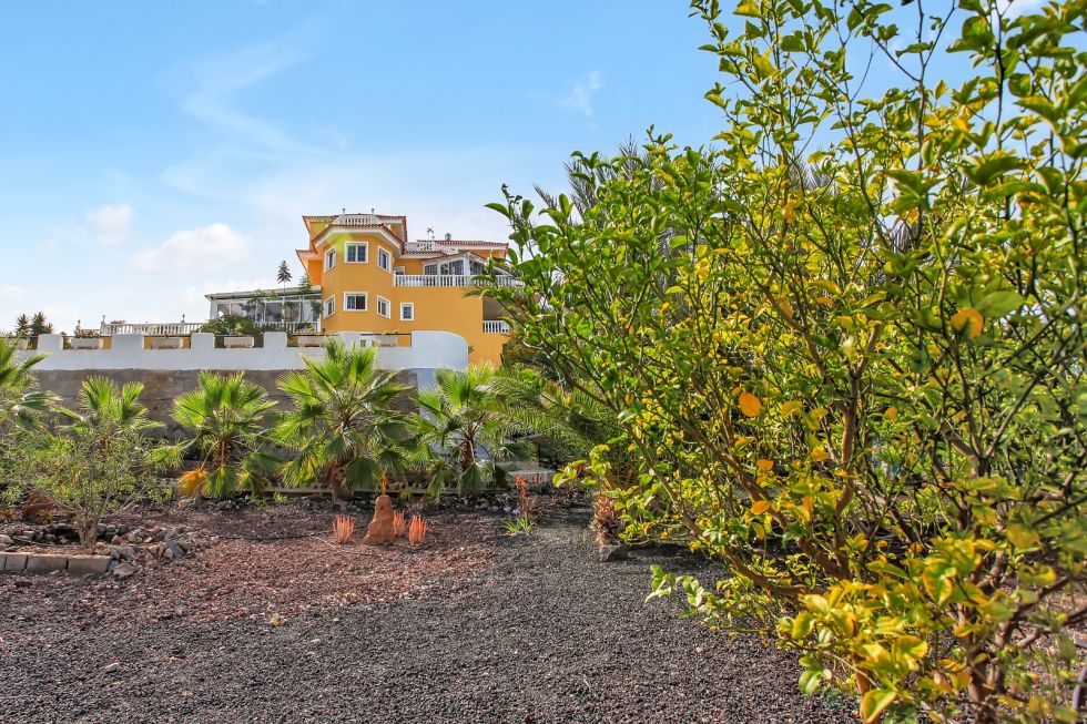 Villa for sale in  Playa Paraiso, Spain - TR-1845