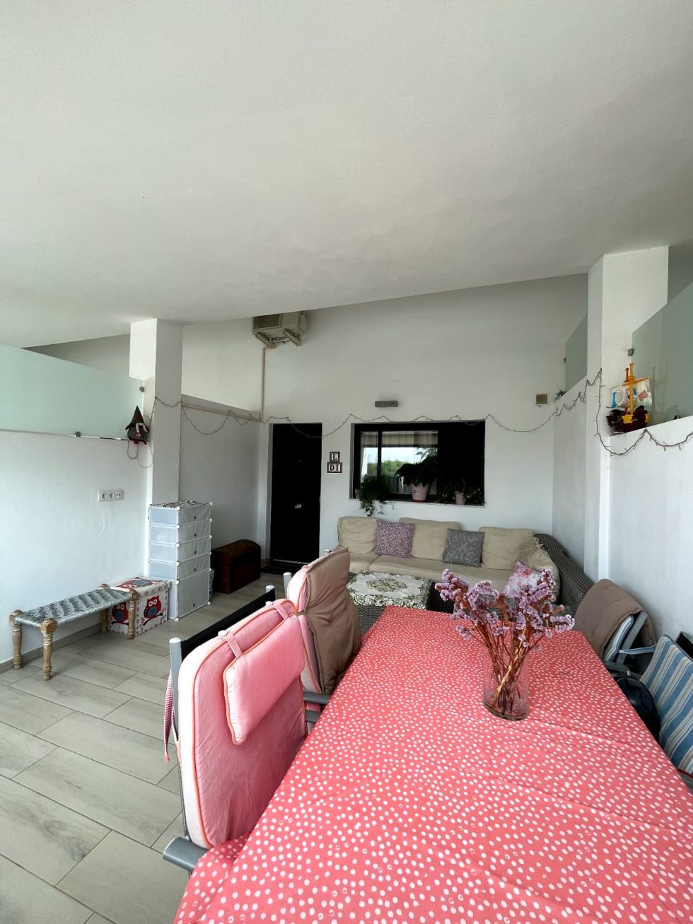 Flat for sale in  Madroñal, Spain - TRC-1902