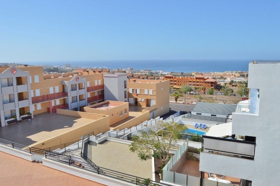 Apartment for sale in  Madroñal, Spain