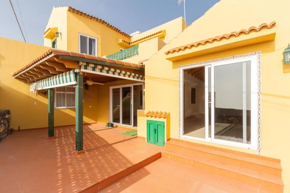 Independent house for sale in  Chío, Spain