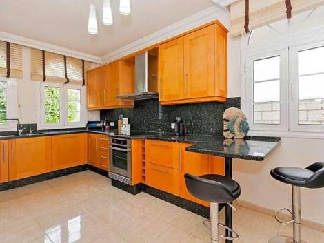 Villa for sale in  El Madroñal, Spain - TRC-2035