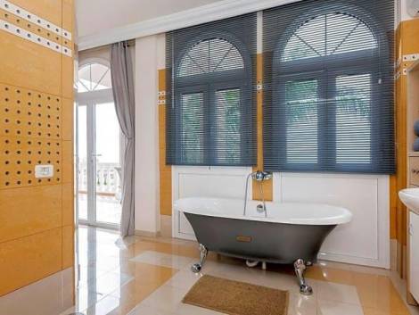 Villa for sale in  El Madroñal, Spain - TRC-2035