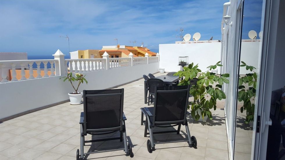 Apartment for sale in  Armeñime, Spain