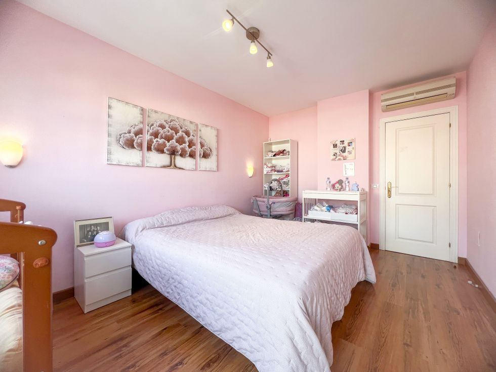 Townhouse for sale in  Madronal, Spain - TRC-2117