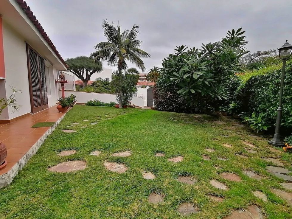 Independent house for sale in  Puerto de la Cruz, Spain - TRC-2136