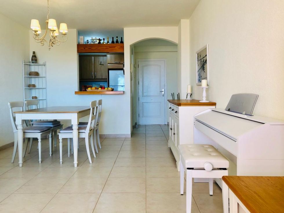 Apartment for sale in  Los Almendros, Madroñal, Spain