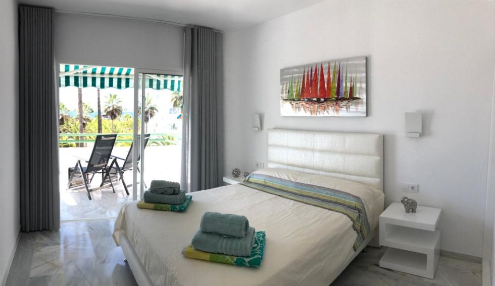 Apartment for sale in  Playa del Duque, Spain