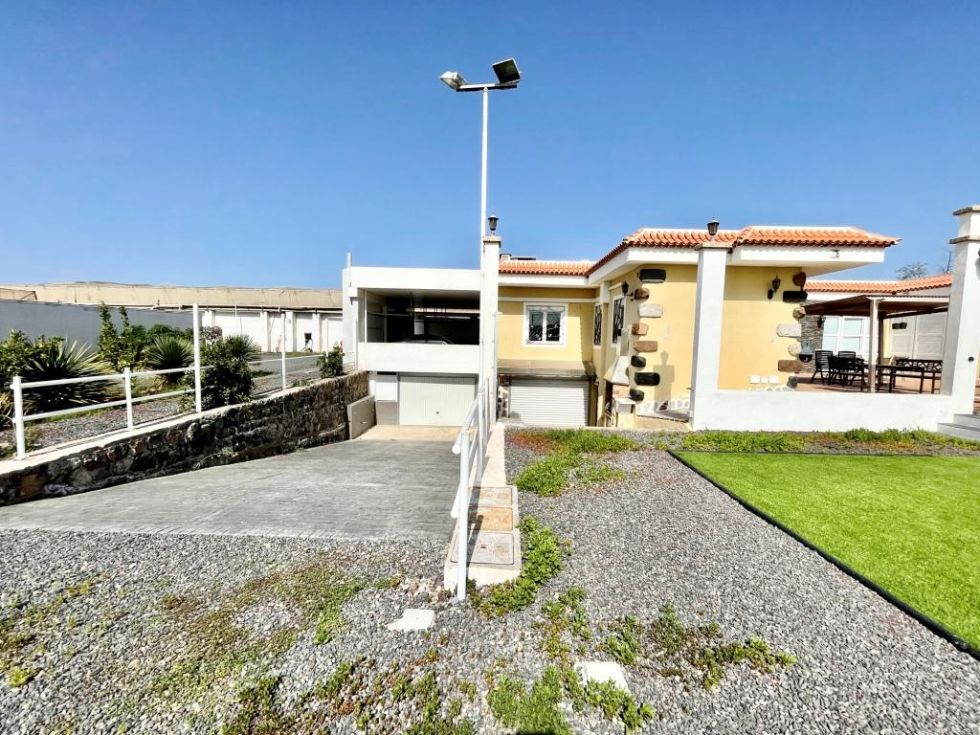 Independent house for sale in  Las Rosas, Spain