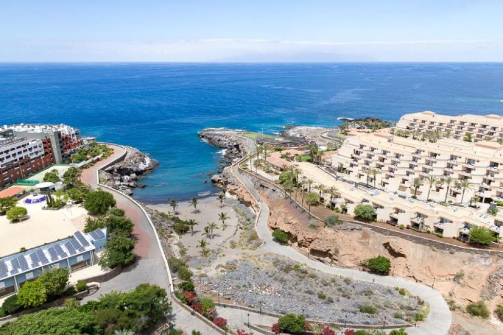 Apartment for sale in  Marina Palace, Playa Paraiso, Spain