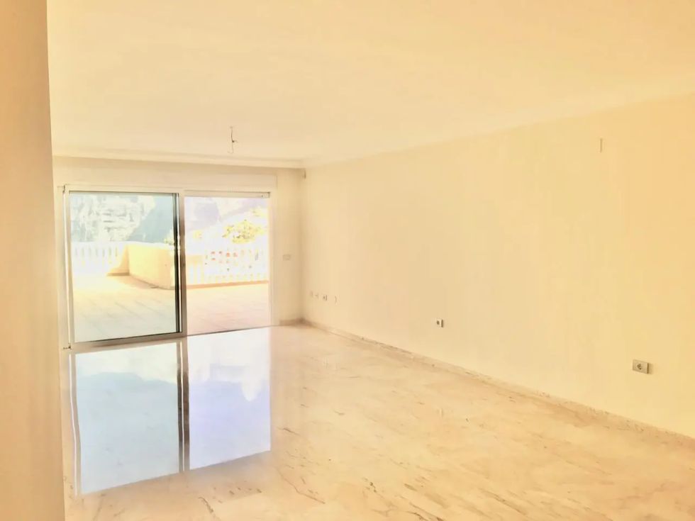 Flat for sale in  Los Gigantes, Spain - TRC-2275
