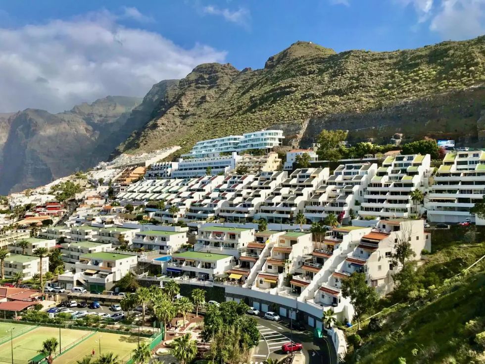 Flat for sale in  Los Gigantes, Spain - TRC-2275