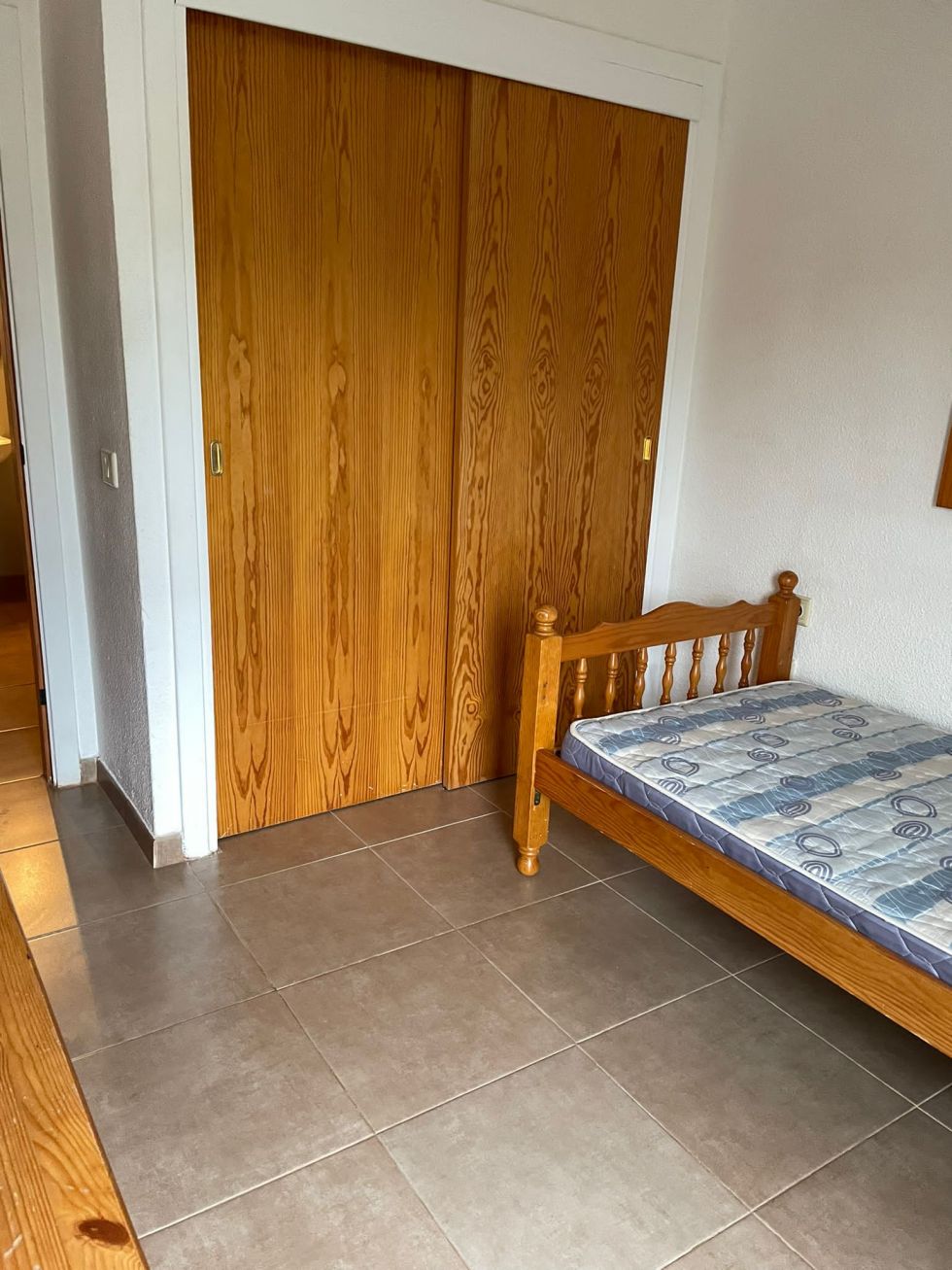 Penthouse for sale in  Parque de la Reina, Spain - TR-2300
