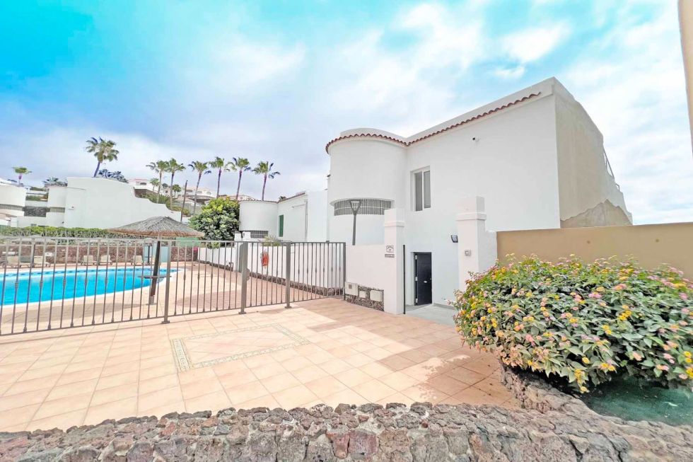 Villa for sale in  San Eugenio Alto, Spain