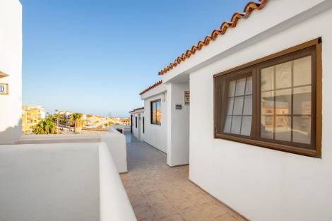 Apartment for rent in  Pinehurst, Santa Cruz de Tenerife, Spain - TRV-150