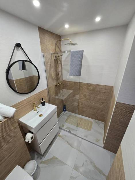 Apartment for rent in  Windsor Park, San Eugenio Alto, España - TRV-170