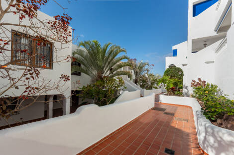 Apartment for rent in  Los Cristianos, Spain - TRV-179