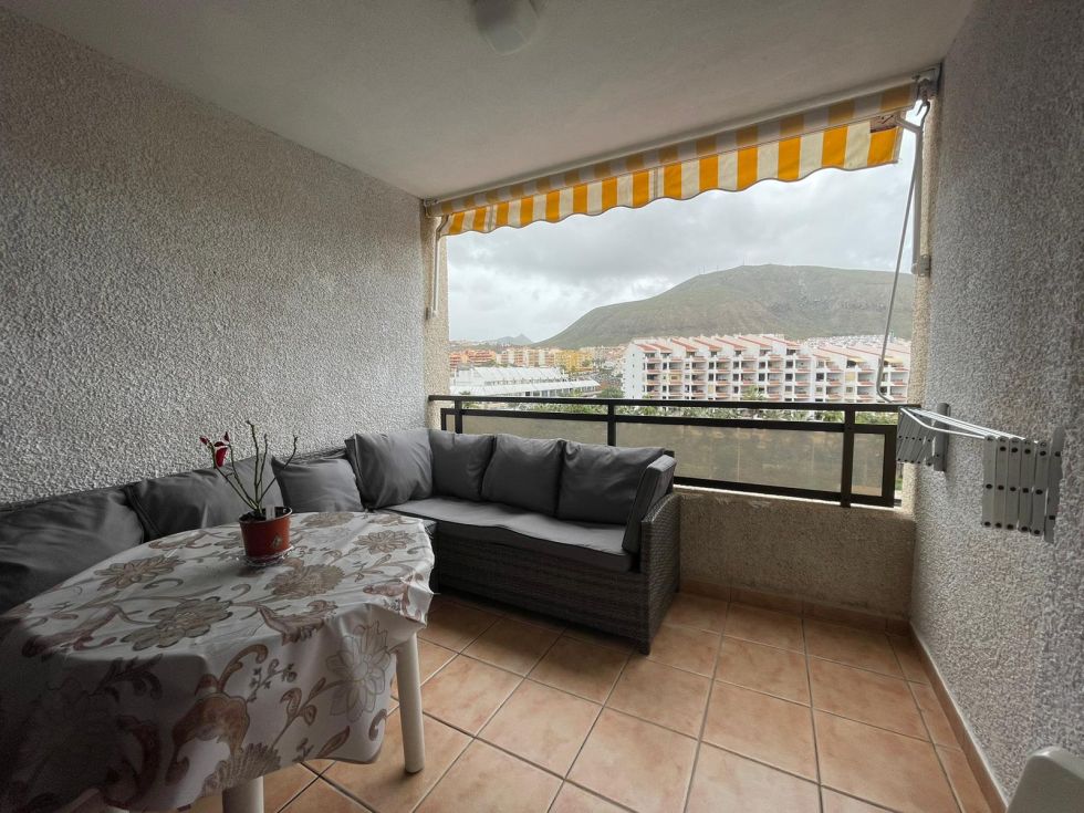 Apartment for rent in  Valdez Center, Los Cristianos, España