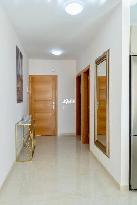 Apartment for sale in  Adeje, Spain - MT-0811241