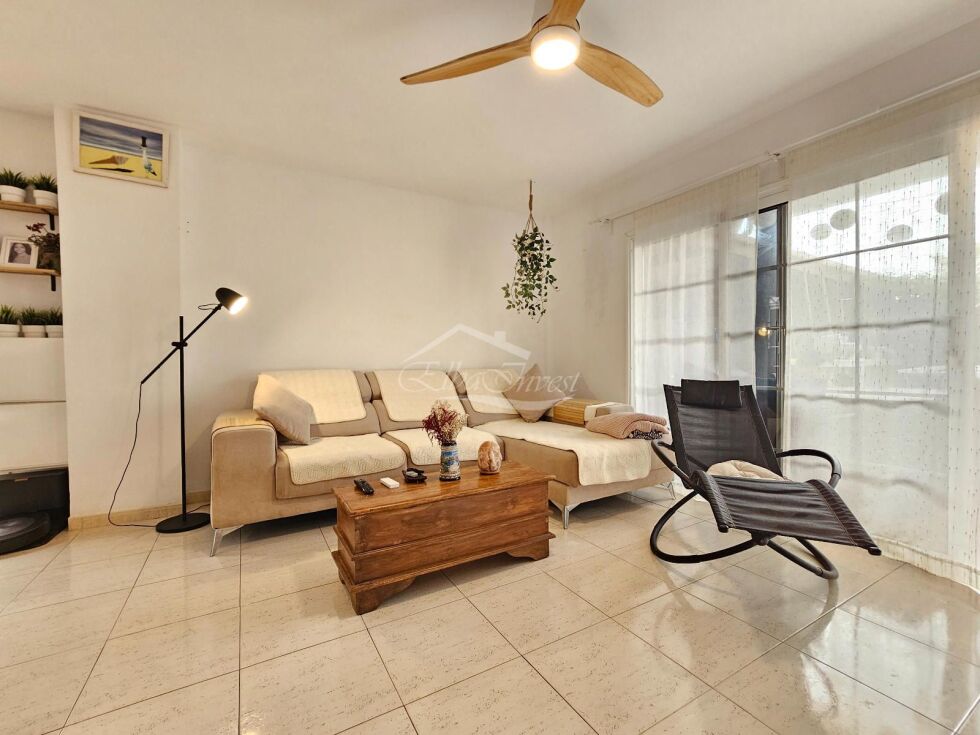 Apartment for sale in  Arenas del Mar, Spain - 5954