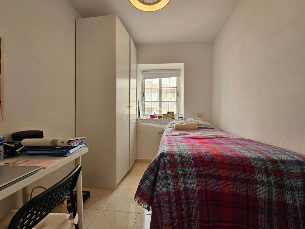 Apartment for sale in  Arenas del Mar, Spain - 5954