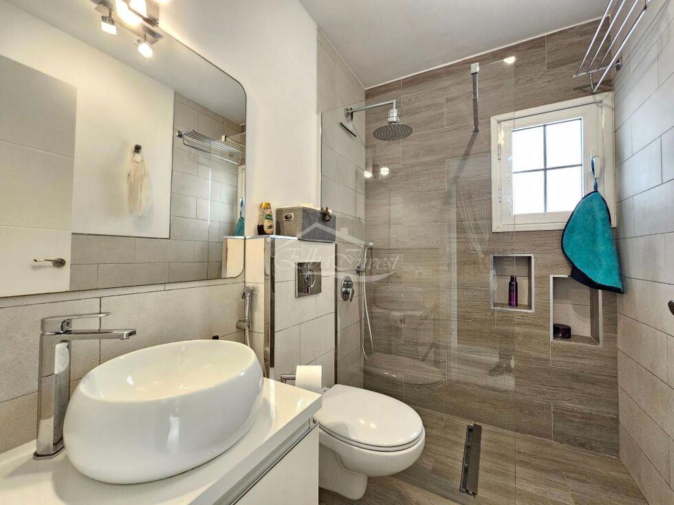 Apartment for sale in  Arenas del Mar, Spain - 5954