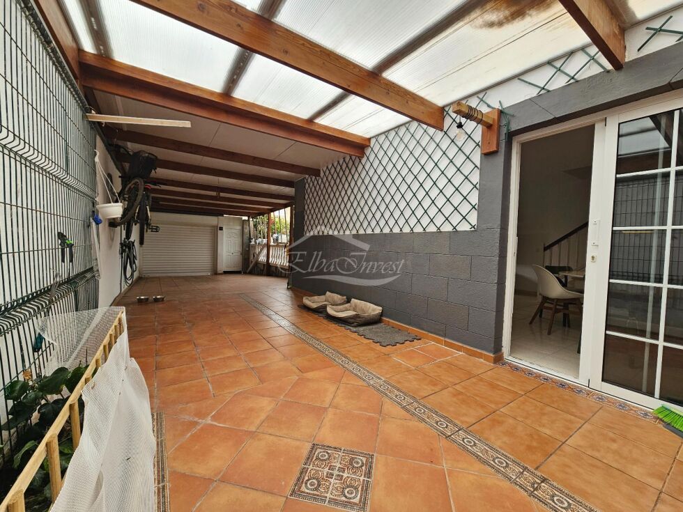 Apartment for sale in  Arenas del Mar, Spain - 5954