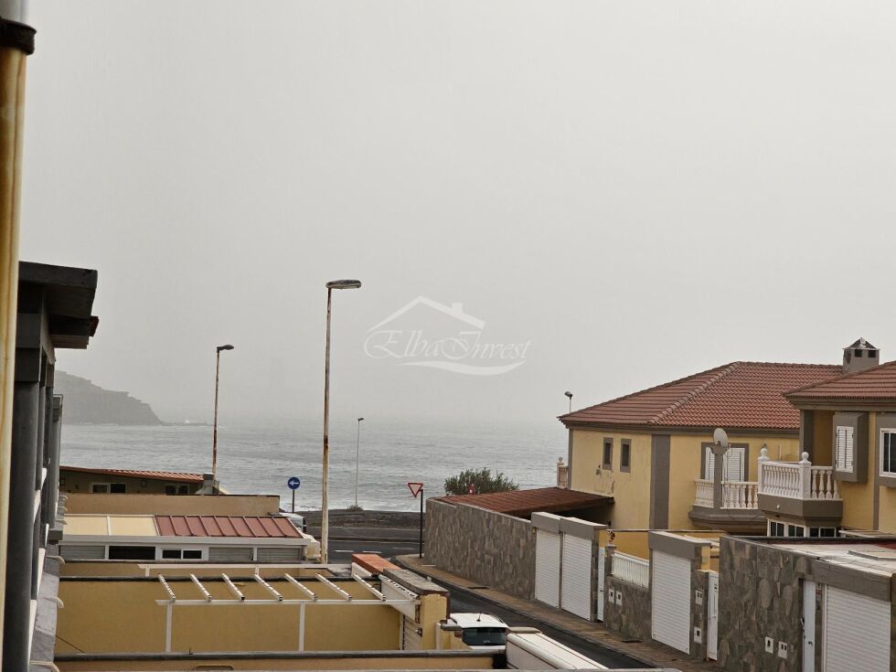 Apartment for sale in  Arenas del Mar, Spain - 5954