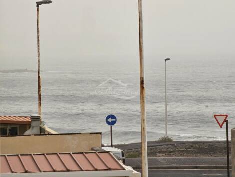 Apartment for sale in  Arenas del Mar, Spain - 5954