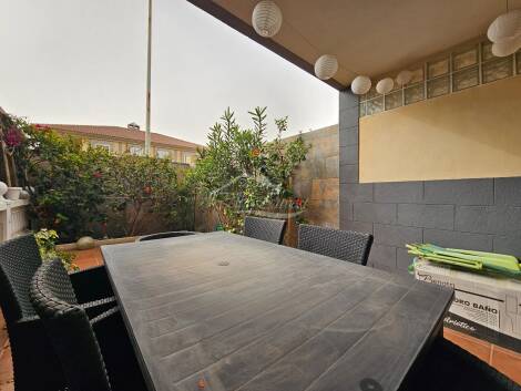 Apartment for sale in  Arenas del Mar, Spain - 5954
