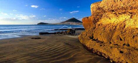 Apartment for sale in  Arenas del Mar, Spain - 5954