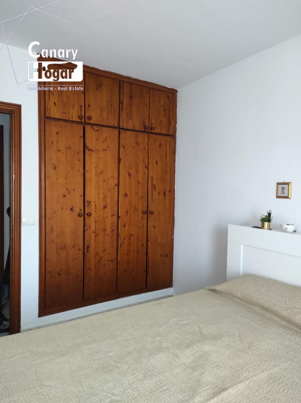 Apartment for sale in  Armeñime, Spain - 054321