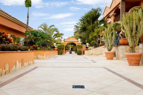 Apartment for sale in  Arona, Spain - 052161