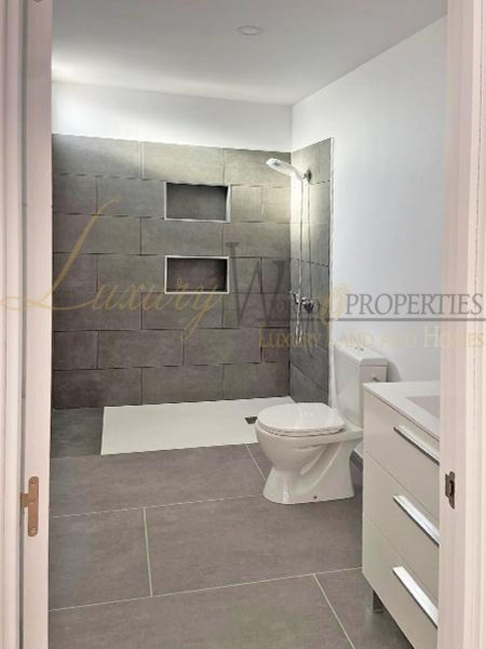 Apartment for sale in  Arona, Spain - LWP4778 Apartamento en El Fraile