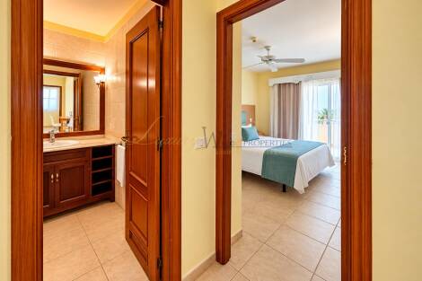 Apartment for sale in  Arona, Spain - LWP7125L Granada Park-Los Cristianos (L)