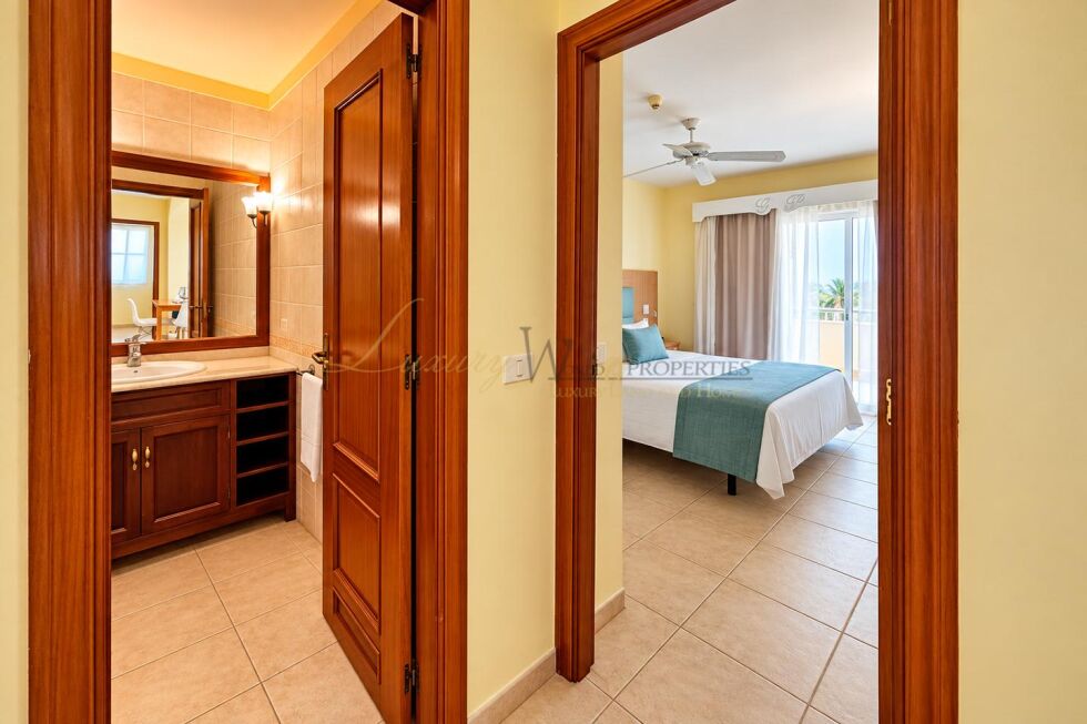 Apartment for sale in  Arona, Spain - LWP7125L Granada Park-Los Cristianos (L)