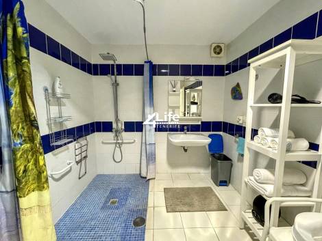 Apartment for sale in  Arona, Spain - MT-2606231