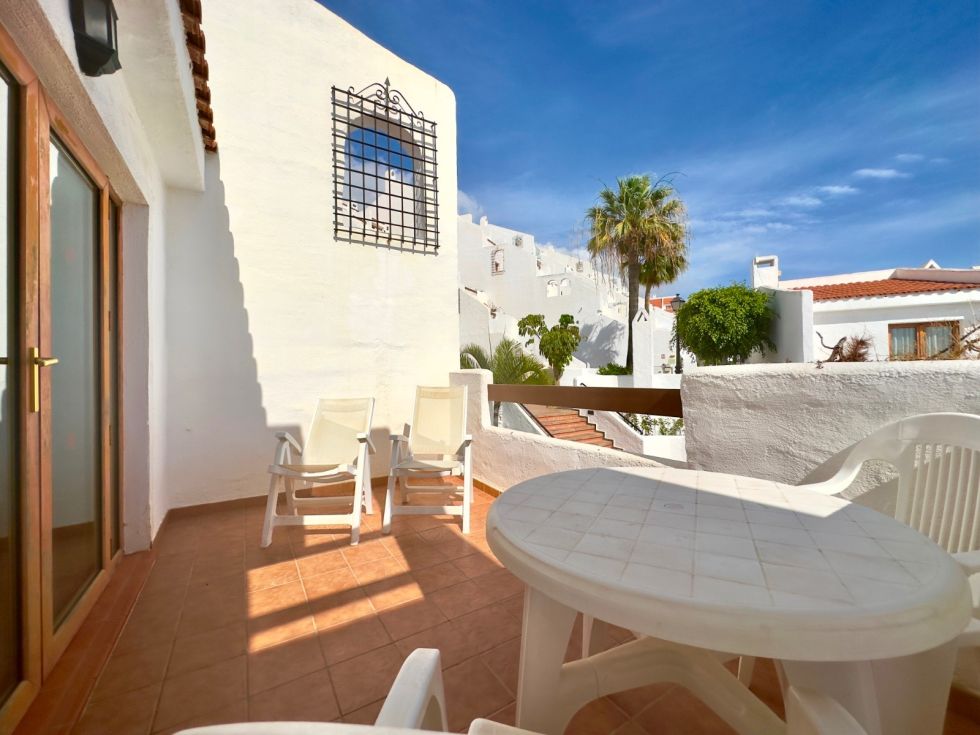 Apartment for sale in  Beverly Hills, Los Cristianos, Spain