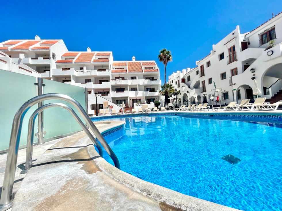 Apartment for sale in  Beverly Hills, Los Cristianos, Spain